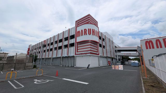 マルハン川崎桜本店